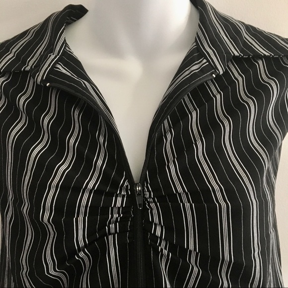 2 Dye 4 | Zip Ruched Top - Picture 5 of 11